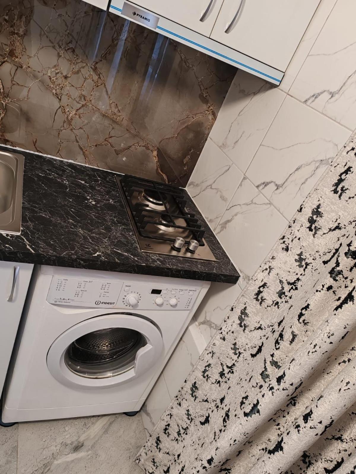 Apartmán Garsoniera G3 Craiova Exteriér fotografie