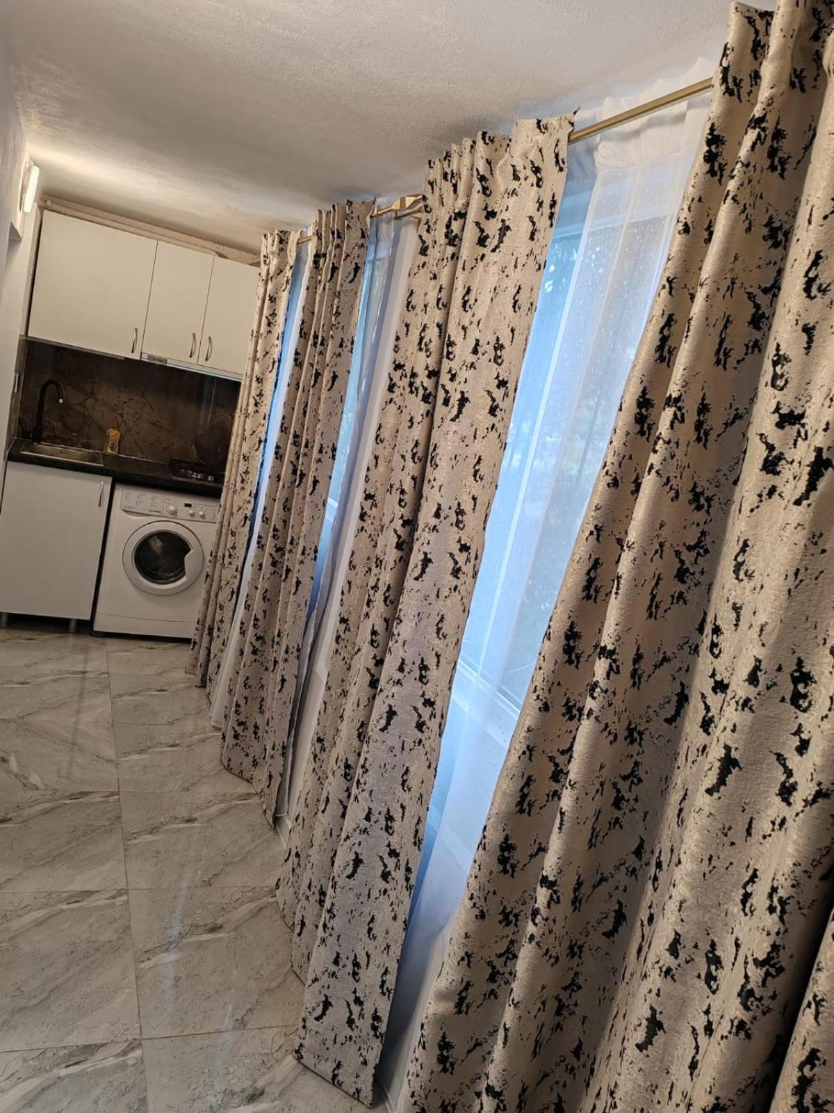 Apartmán Garsoniera G3 Craiova Exteriér fotografie