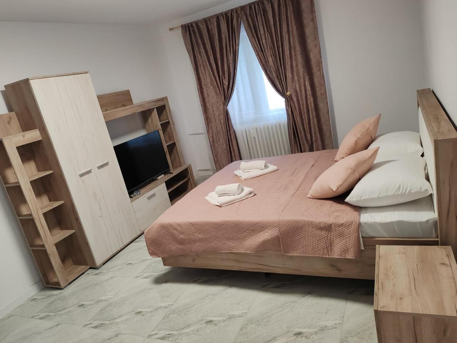 Apartmán Garsoniera G3 Craiova Exteriér fotografie